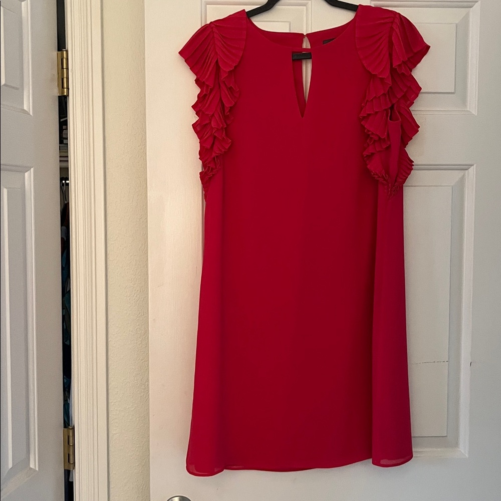 NWOT Vince Camuto stylish sleeveless dress